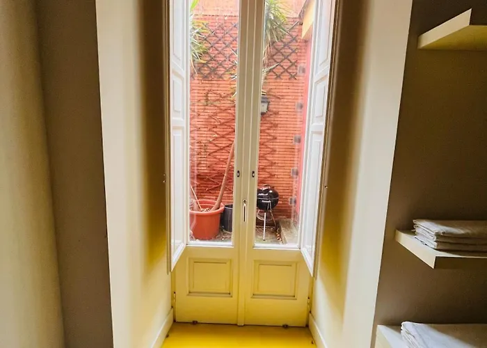 Parthenope Plebiscito * Naples